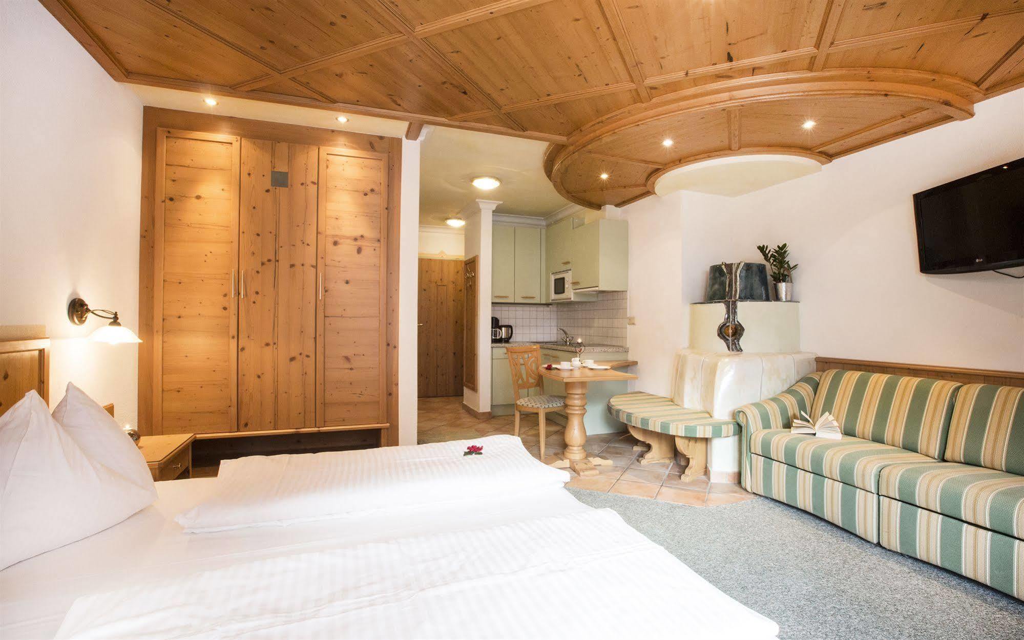 Fliana Arlberg Studios Sankt Anton am Arlberg Exteriör bild